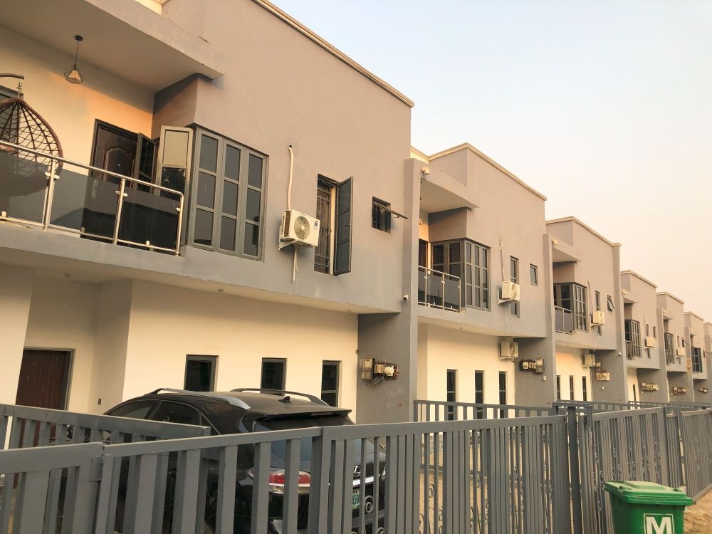 terrace with private car park and balcony